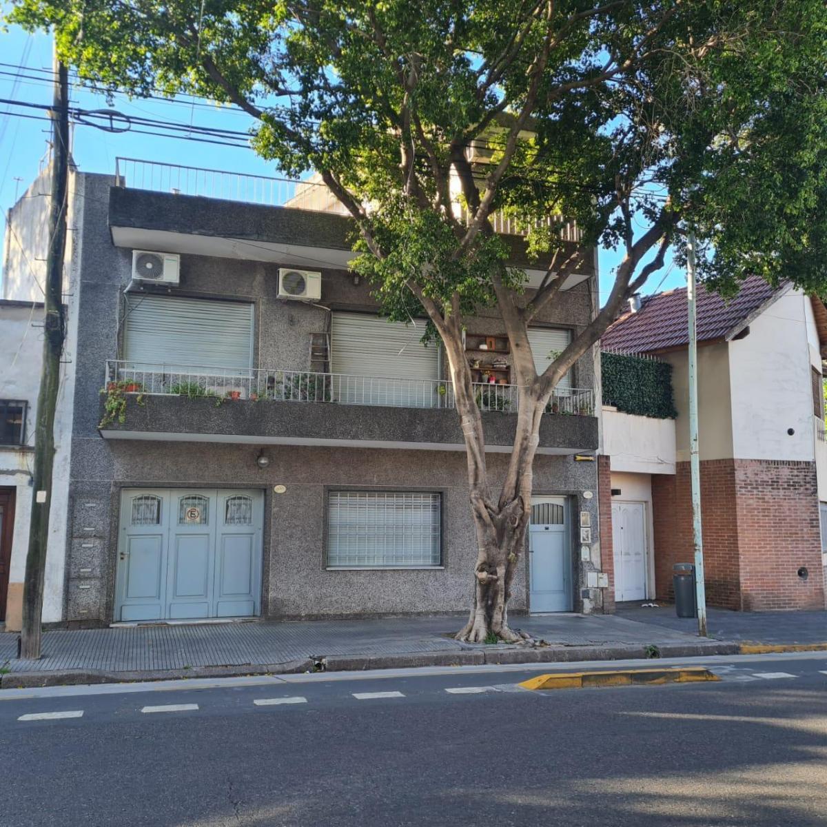 Floresta, Moron N° 4715, P. B. "3"; Amplio Tipo Casa 5 Amb. con Patio y Terraza 5