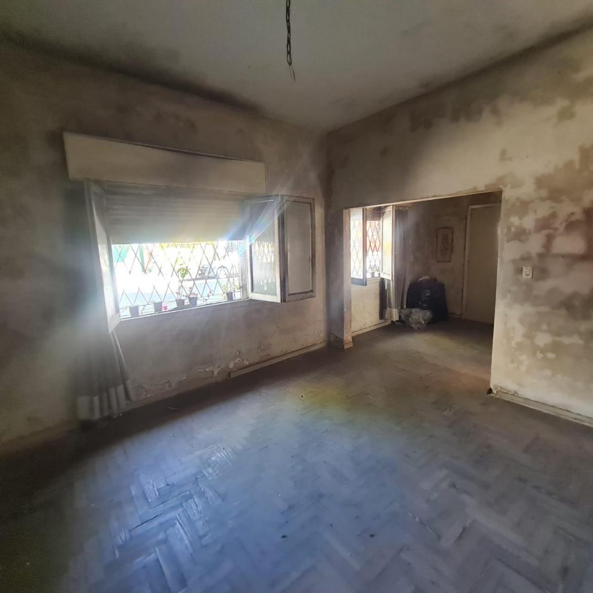 Foto de Casa 4 ambientes con escritorio, patio y terraza para reciclar. APTA, imagen 2
