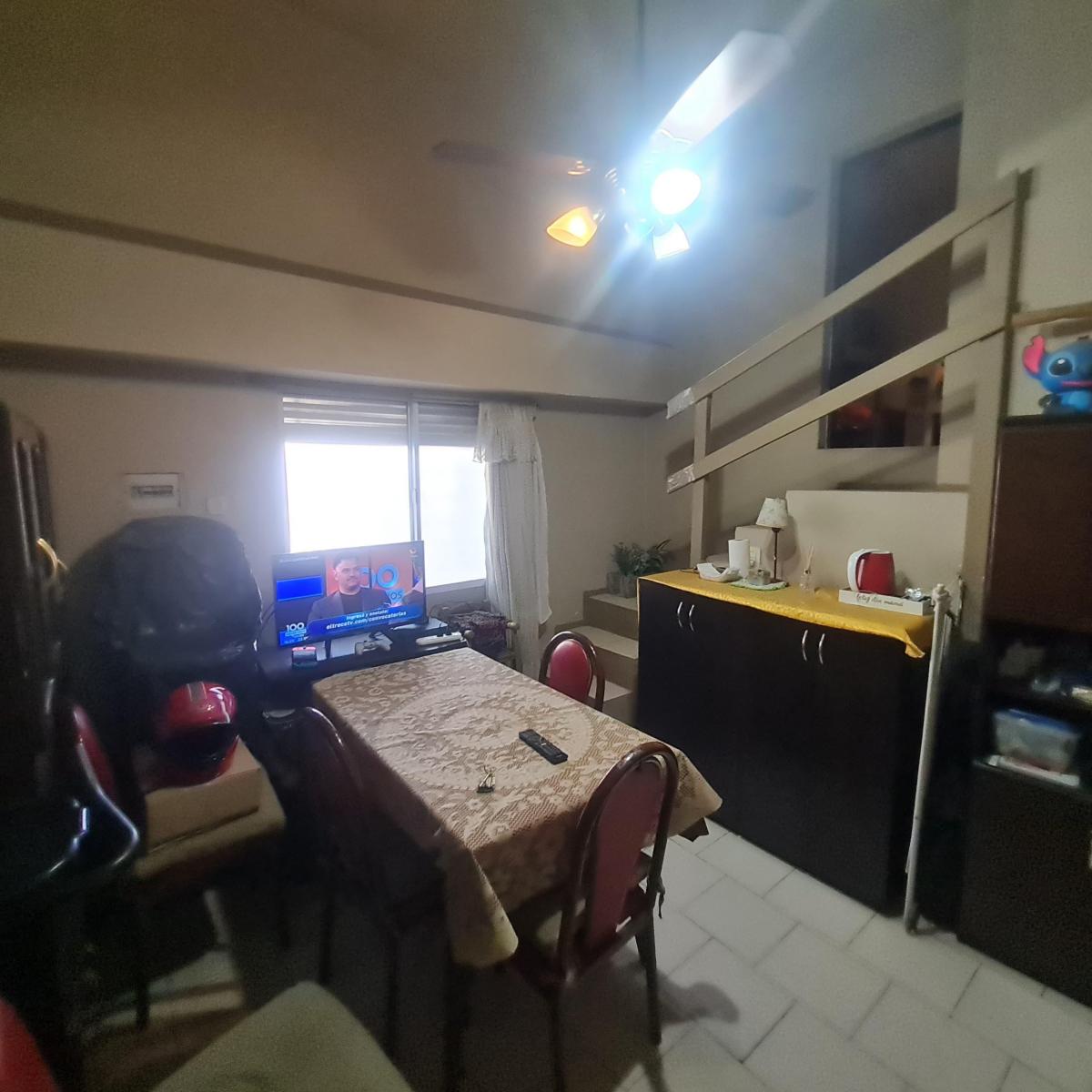 Tipo Casa 4 Ambientes Pb Frente con Patio, Sin Expensas. 2
