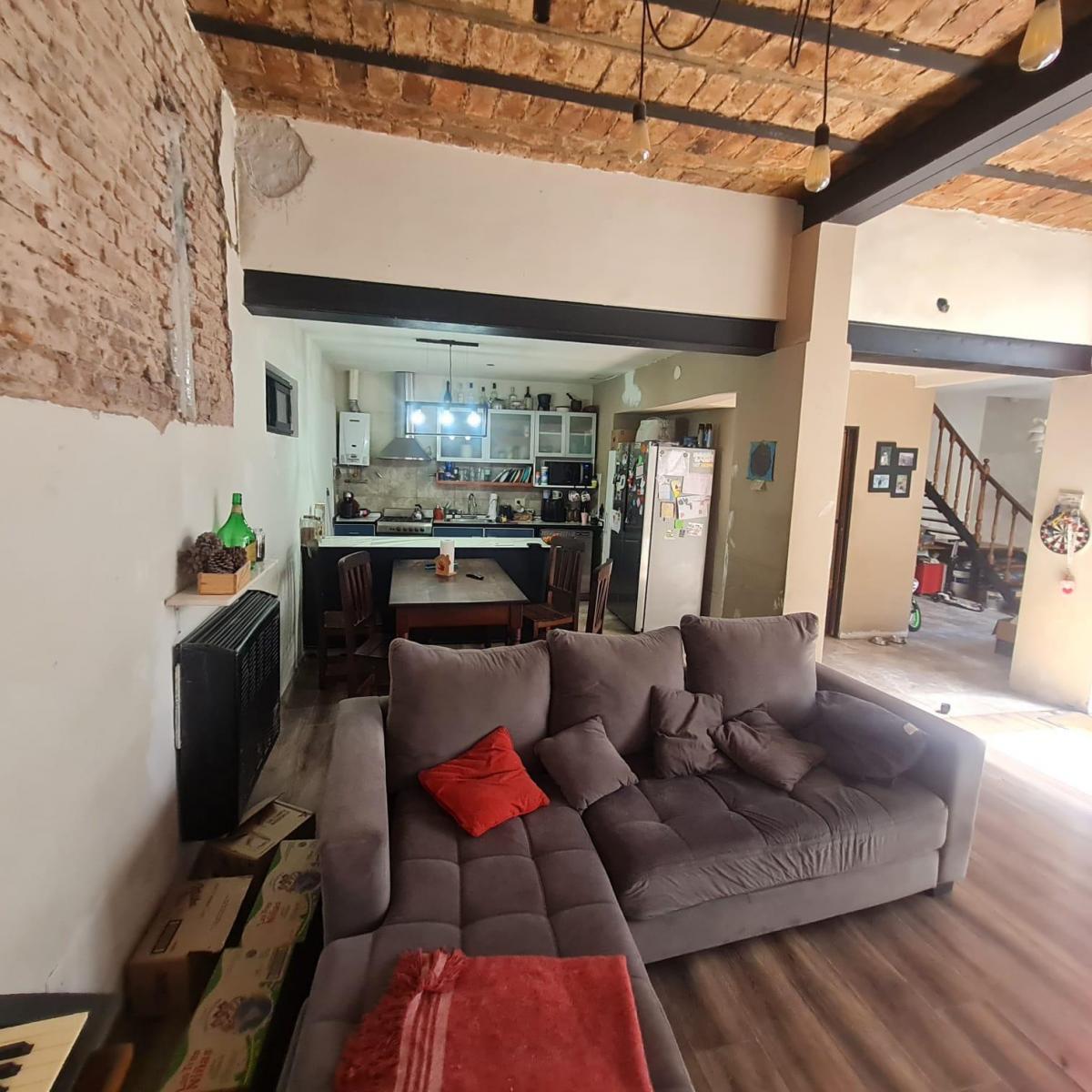 Tipo Casa 3 Ambientes Contrafrente con Patio y Terraza, Sin Expensas 3