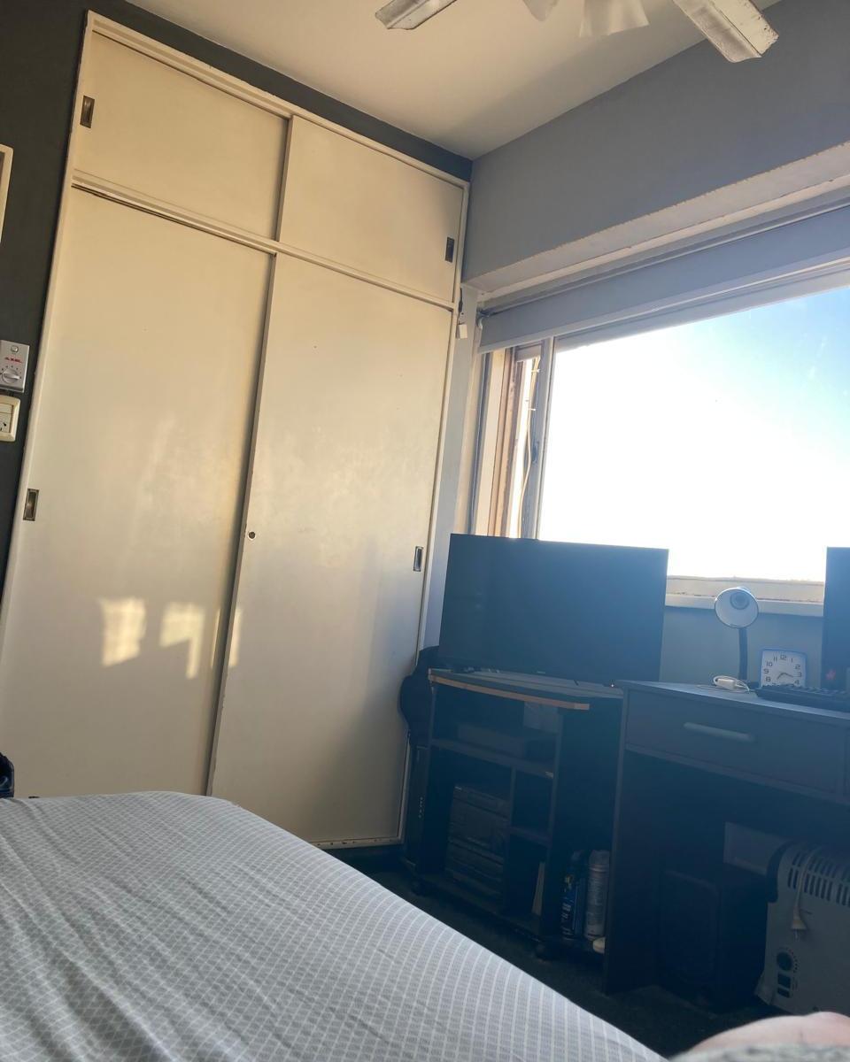 Departamento 4 Ambientes Frente con Balcon y Cochera 4