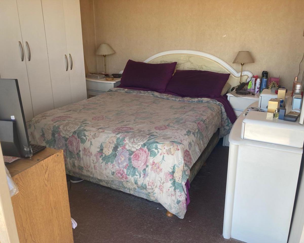 Departamento 4 Ambientes Frente con Balcon y Cochera 3