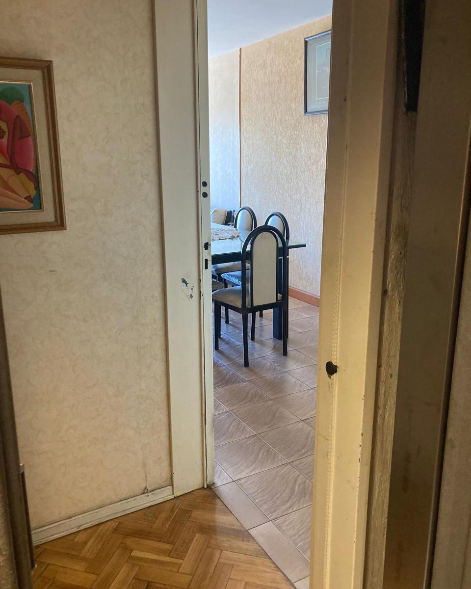 Departamento 4 Ambientes Frente con Balcon y Cochera 3