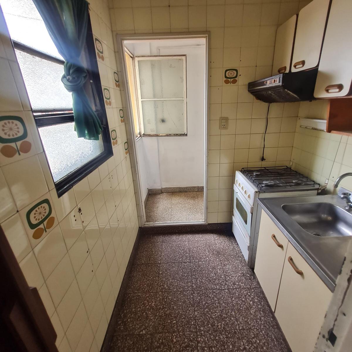 Monoambiente Lateral Muy Luminoso con Cocina y Lavadero Apto Prof 5