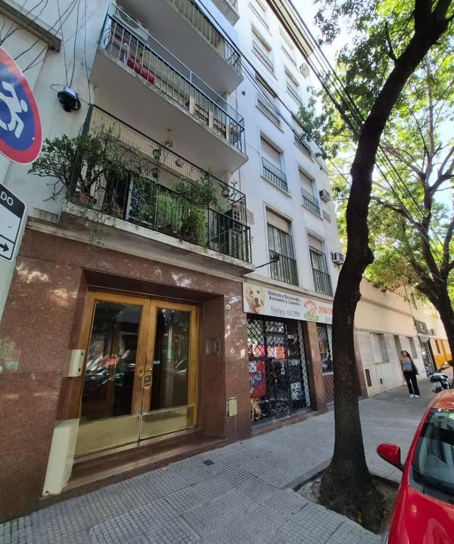 Departamento 4 ambientes frente con balcon reciclado apto credito 3