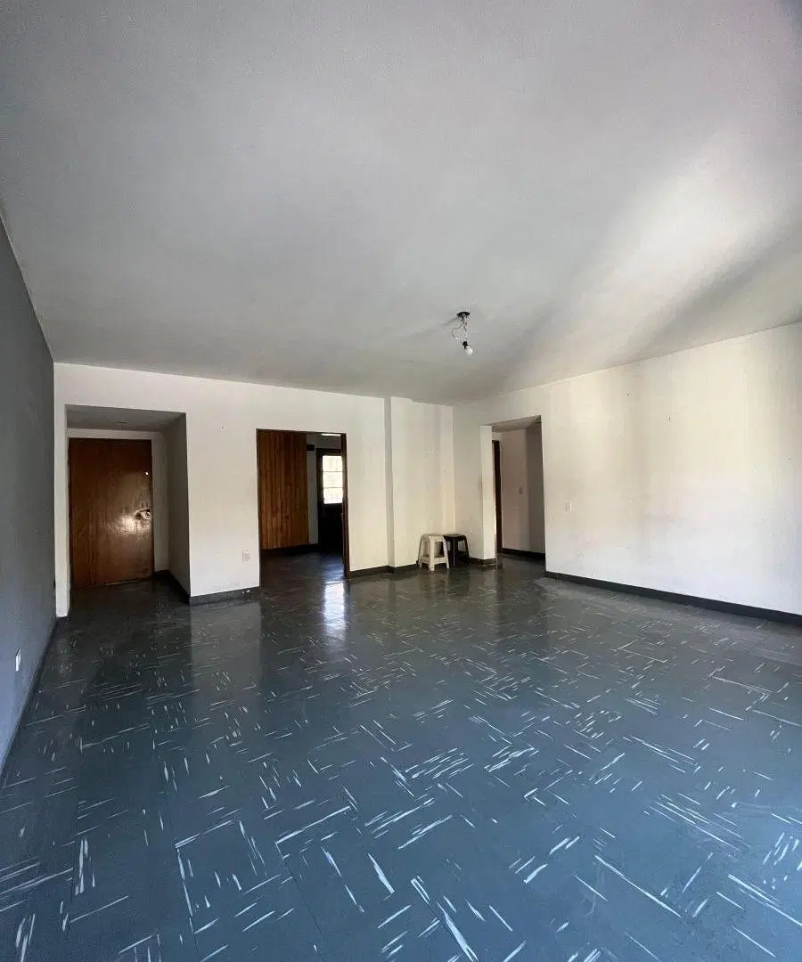 Departamento 4 ambientes frente con balcon corrido sin exxpensas 4
