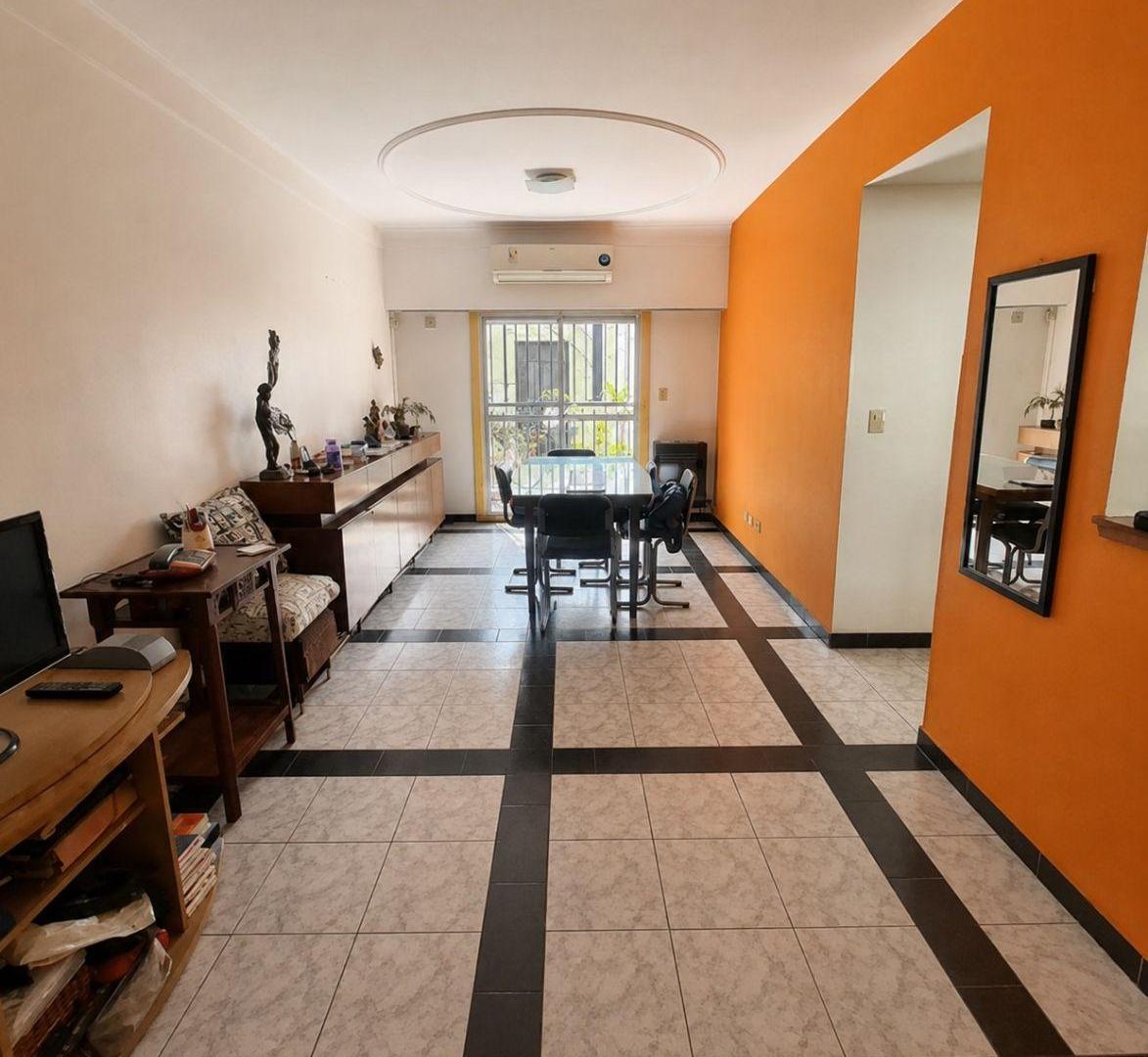 Departamento tipo casa 3 ambientes con terraza y parrilla 2do piso x ascensor