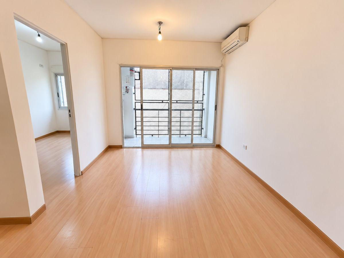 Foto de Departamento 3 ambientes contrafrente con balcon, apto credito, imagen 4