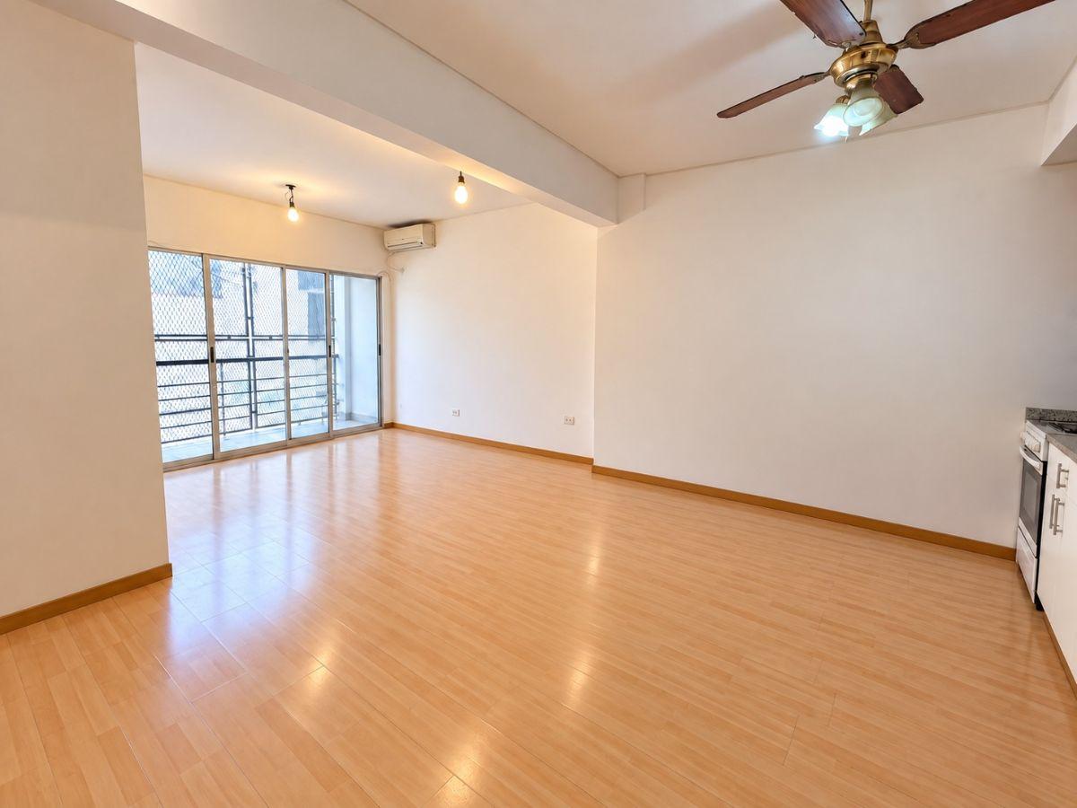 Foto de Departamento 3 ambientes contrafrente con balcon, apto credito, imagen 2