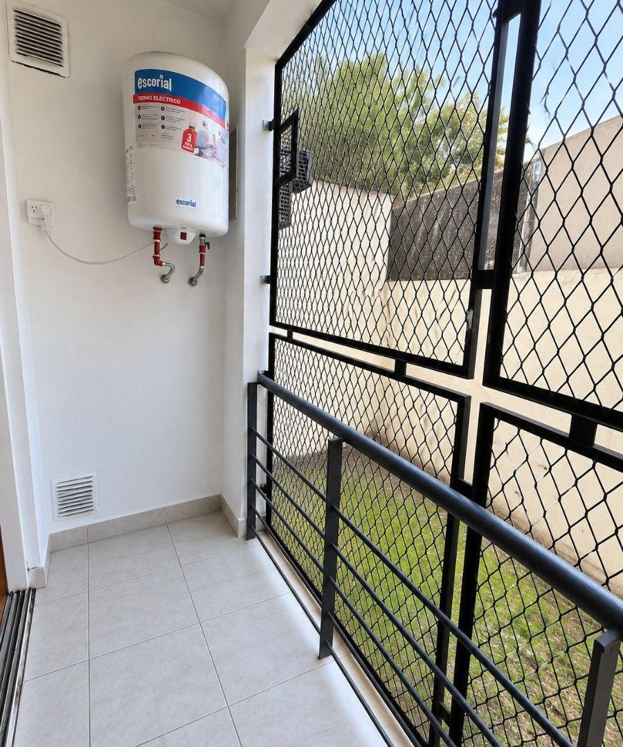 Foto de Departamento 3 ambientes contrafrente con balcon, apto credito, imagen 3