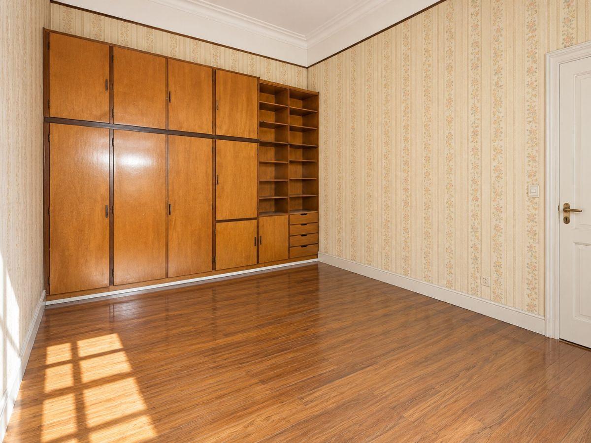 Foto de Casa 4 ambientes con cochera, patio, jardin de frente, terraza con, imagen 3