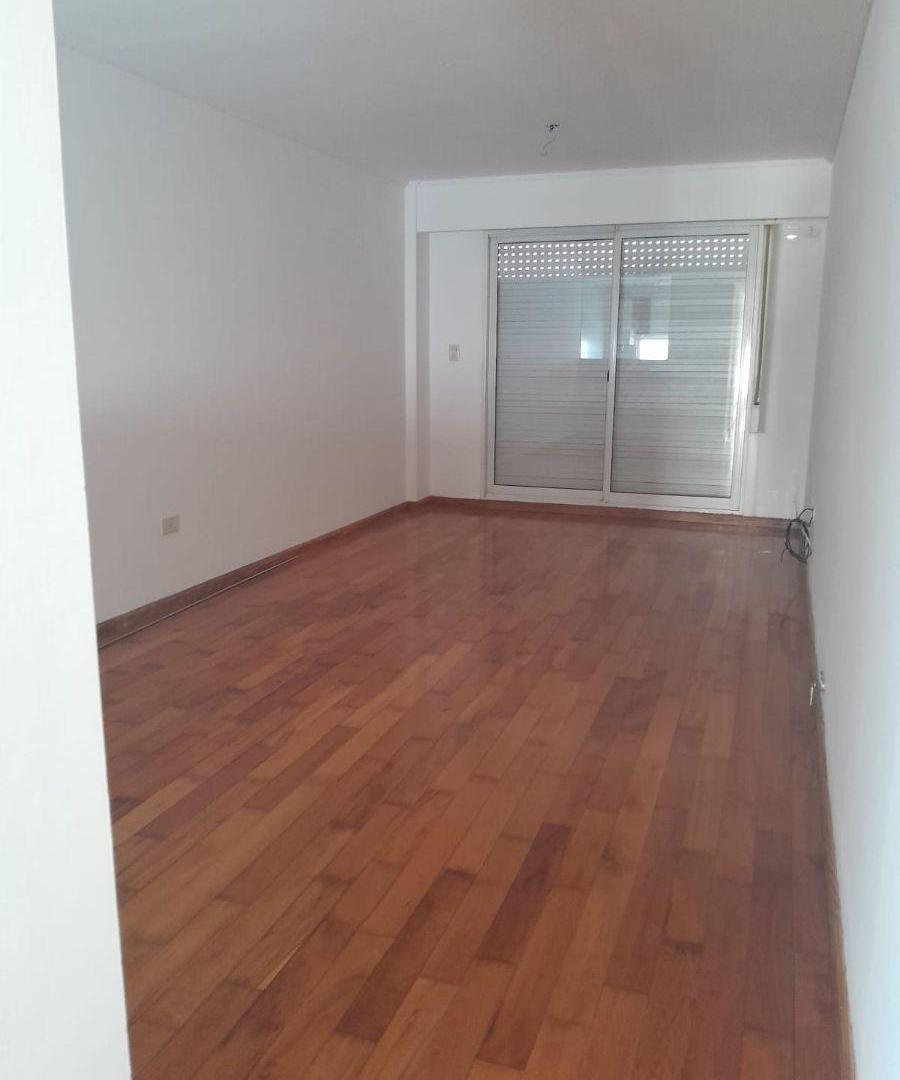 Barrio Lourdes a metros del Bv. Oroño!