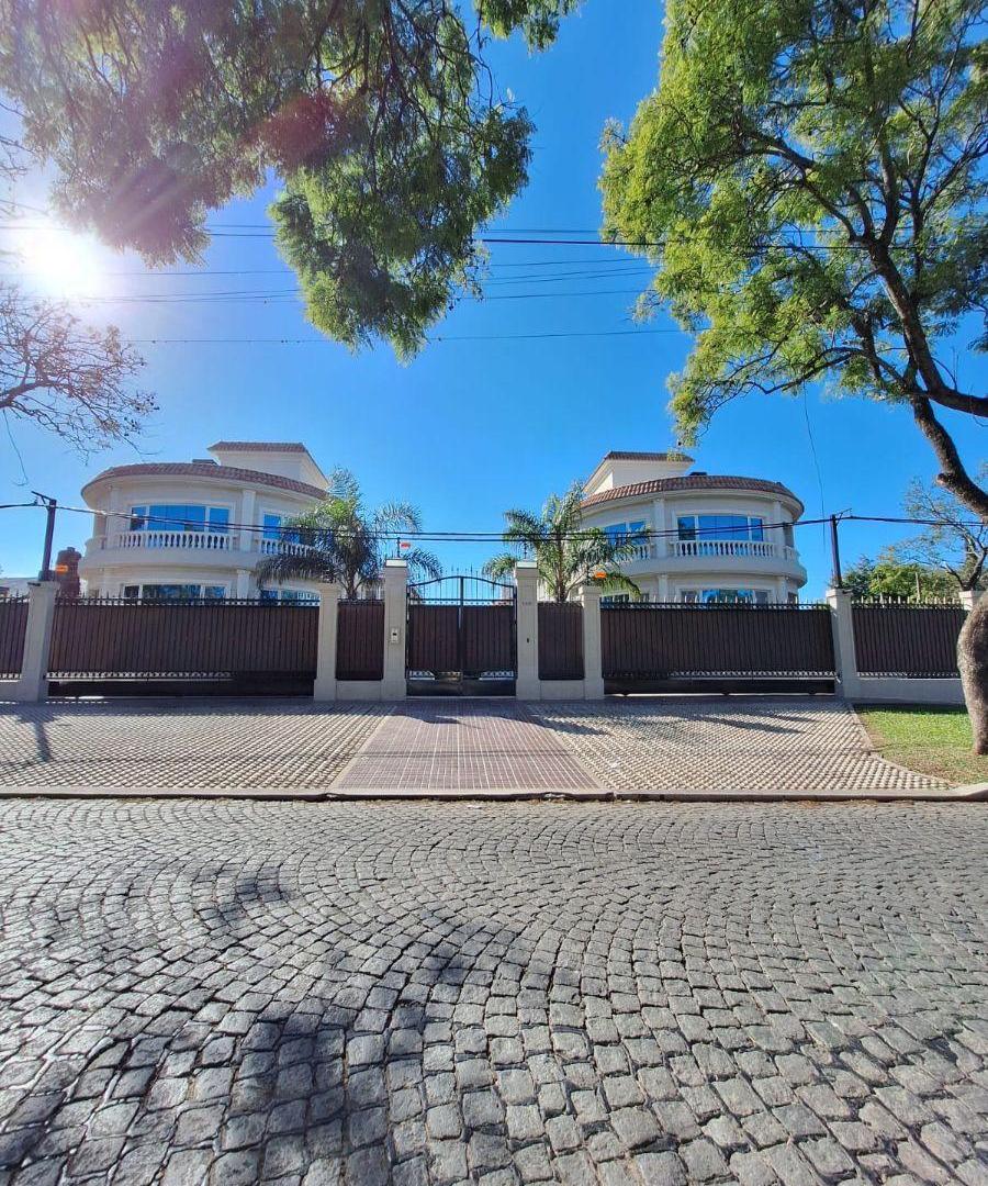 Alberdi, Oasis del Yacht