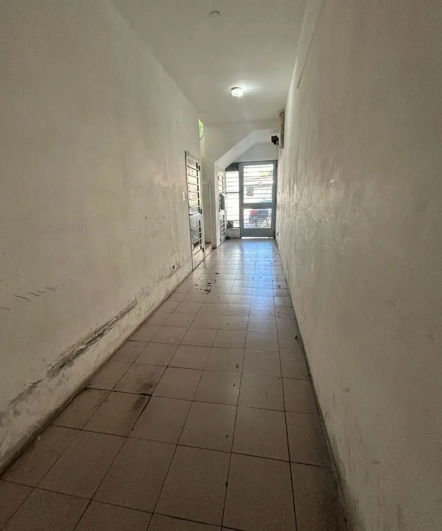 Barrio hospitales a mts de Segui! 3