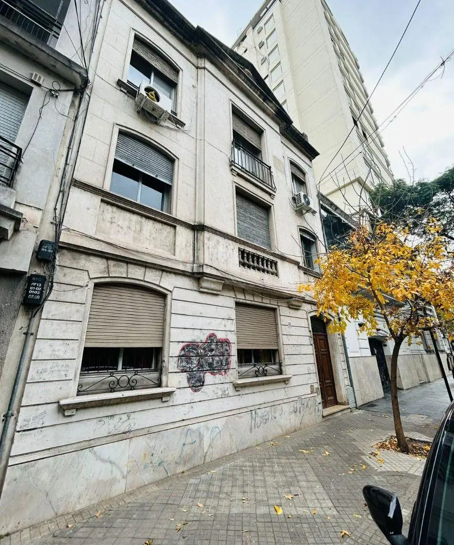 A metros de Oroño y de todas las escuelas! 8