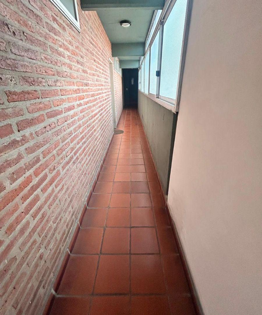 Foto de Centro a metros de Av. Pellegrini, UTN y la UAI!, imagen 2