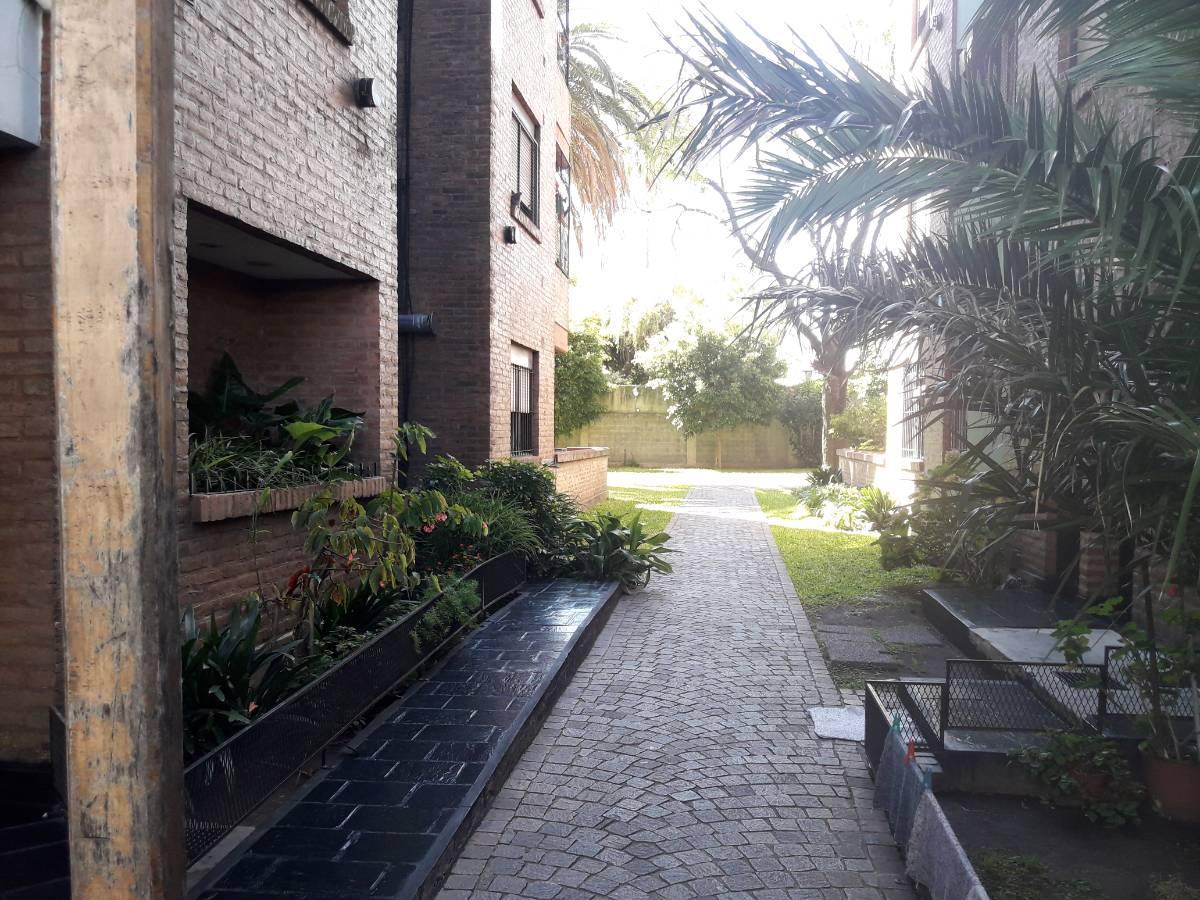San Martín Centro. Departamento de 4 Ambientes C/ Balcón y Cochera Cubierta 5