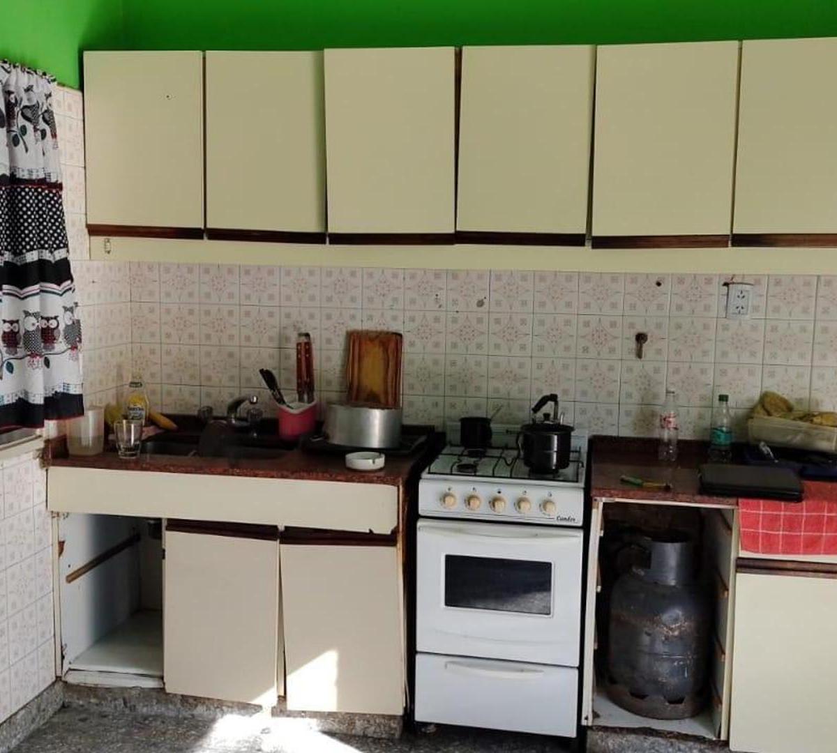PH 3 ambientes en planta baja al frente c/cochera y jardín