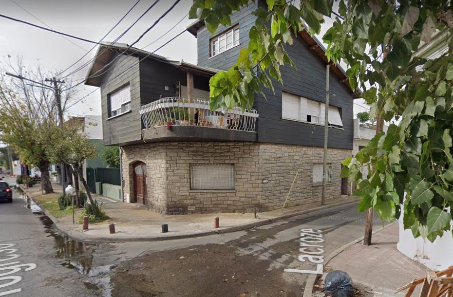 Villa Lynch. PH 2 amb al frente para reciclar. Sup. total 67