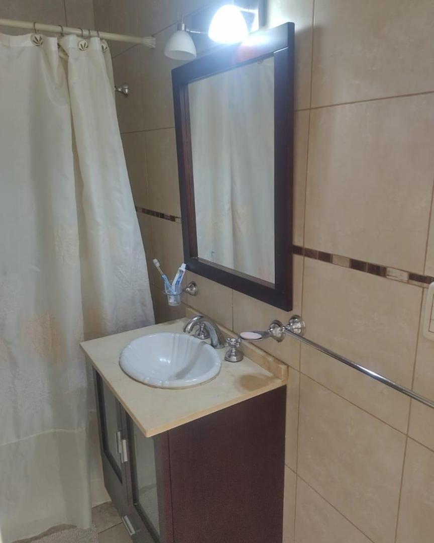 San Martín Centro. Amplio Departamento de 4 Ambientes con 2 4