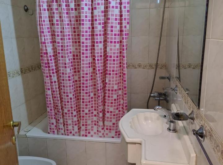 San Martín Centro. Depto. 2 amb. con balcón 5