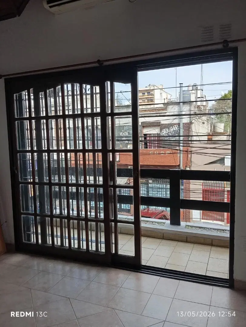 Departamento 2 ambientes en 1º piso. Bajas expensas! 3