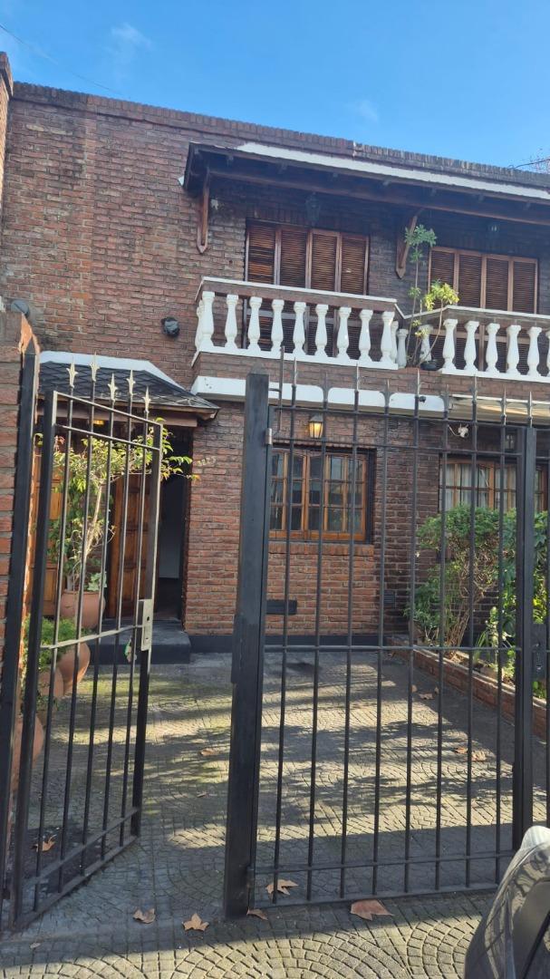 Foto de Duplex 3 amb. con cochera descubierta y patio en San Andrés, imagen 2