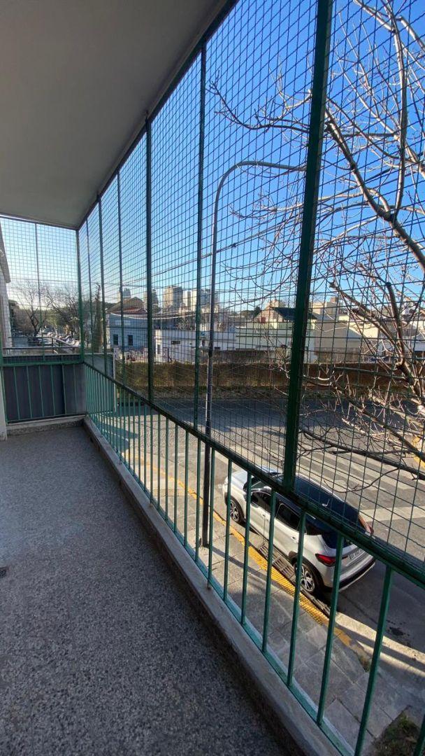 Villa del Parque Depto 4 Ambientes Al Frente con Balcon 5