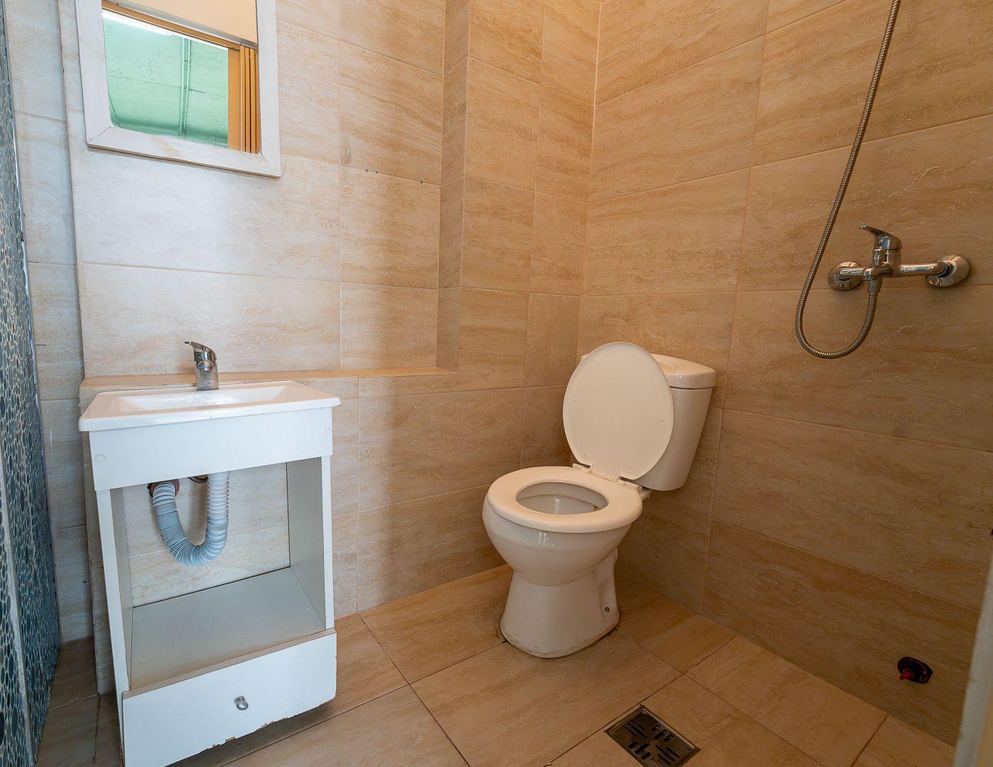 Foto de VILLA PUEYRREDON VENTA LOCAL CON BAÑO., imagen 3