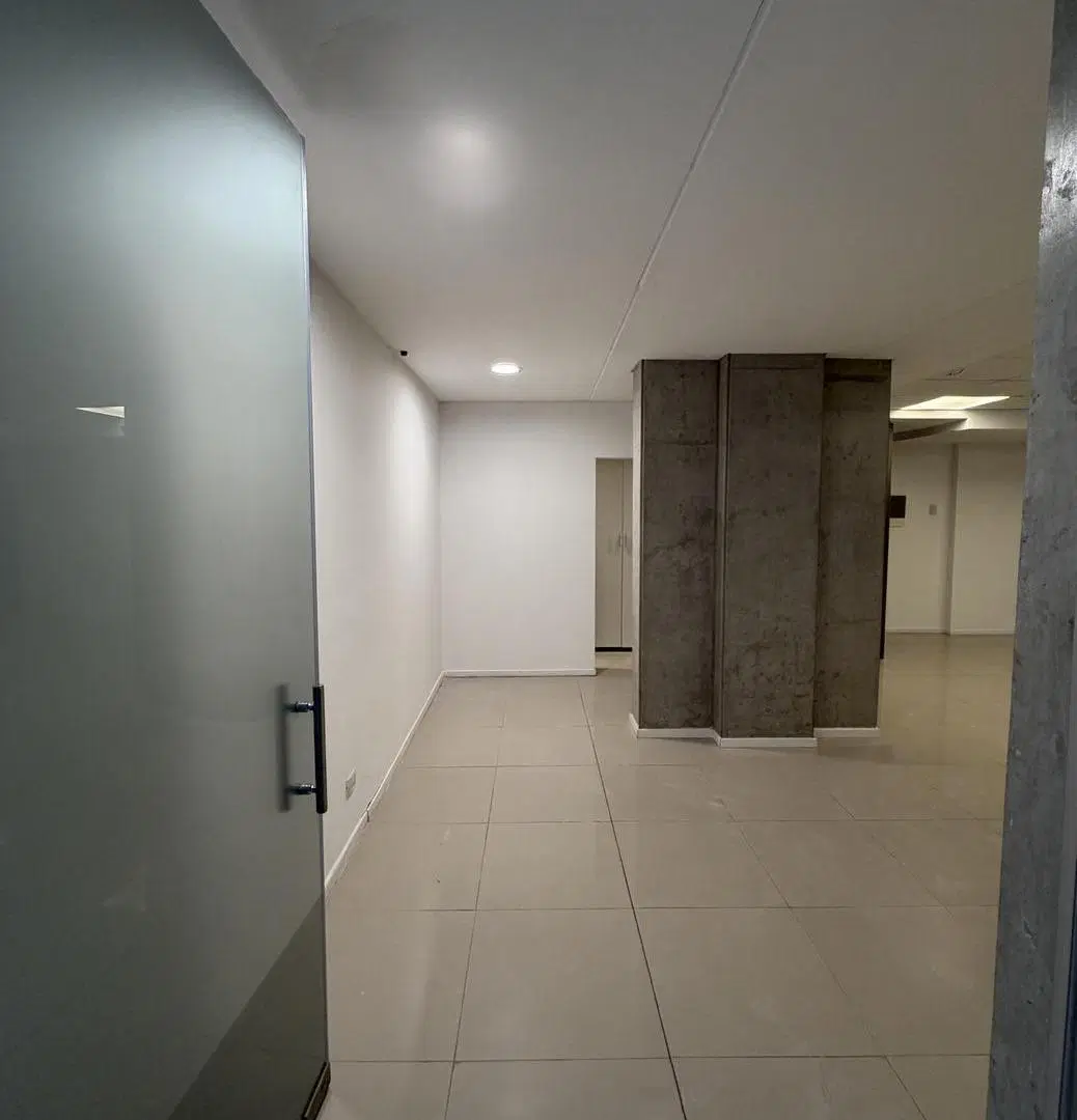 Oficina/consultorio Zona Monumento 1