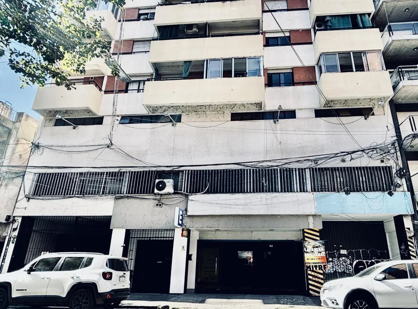 Playa de estacionamiento 8