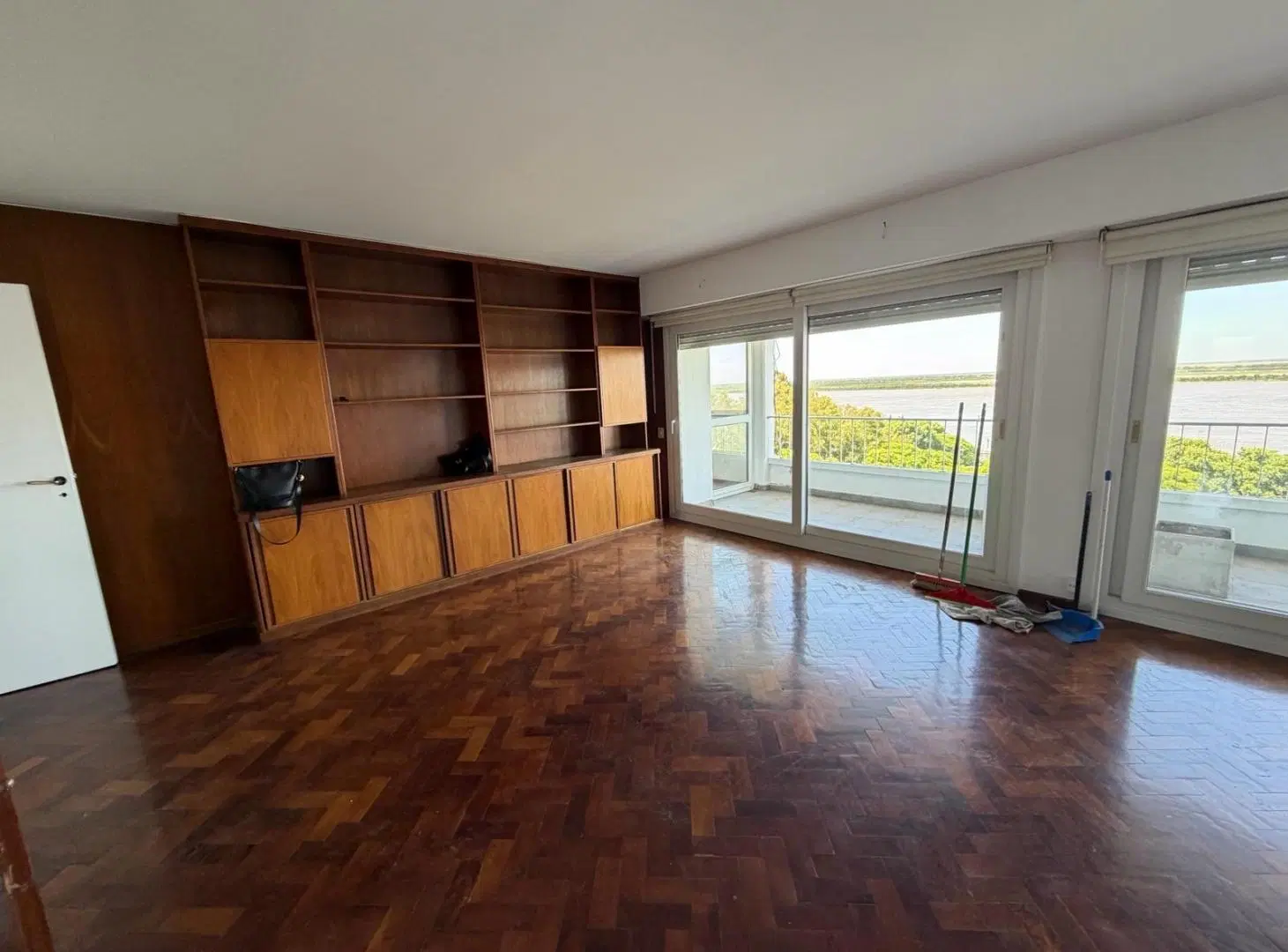 Departamento de 3 dormitorios con vista franca al río 4
