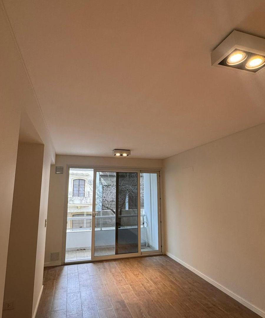 Foto de Departamento de 2 dormitorios con patio de uso exclusivo, imagen 2