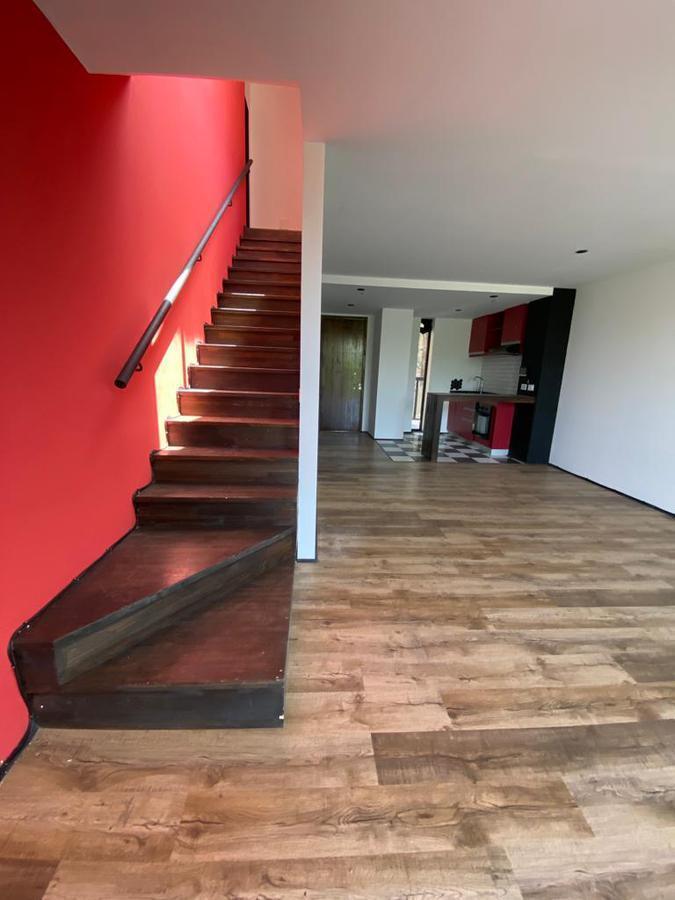 Foto de VENTA DEPARTAMENTO EN MORENO - DUPLEX 3 AMBIENTES, imagen 2