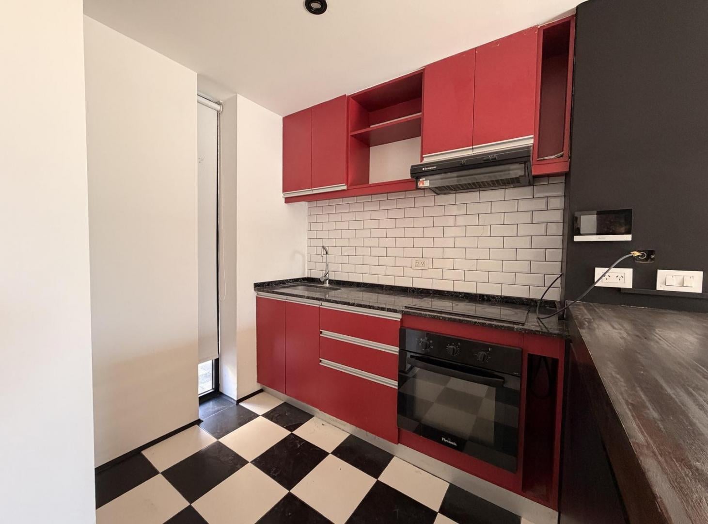 Foto de VENTA DEPARTAMENTO CON COCHERA EN MORENO - 3 AMBIENTES, imagen 3