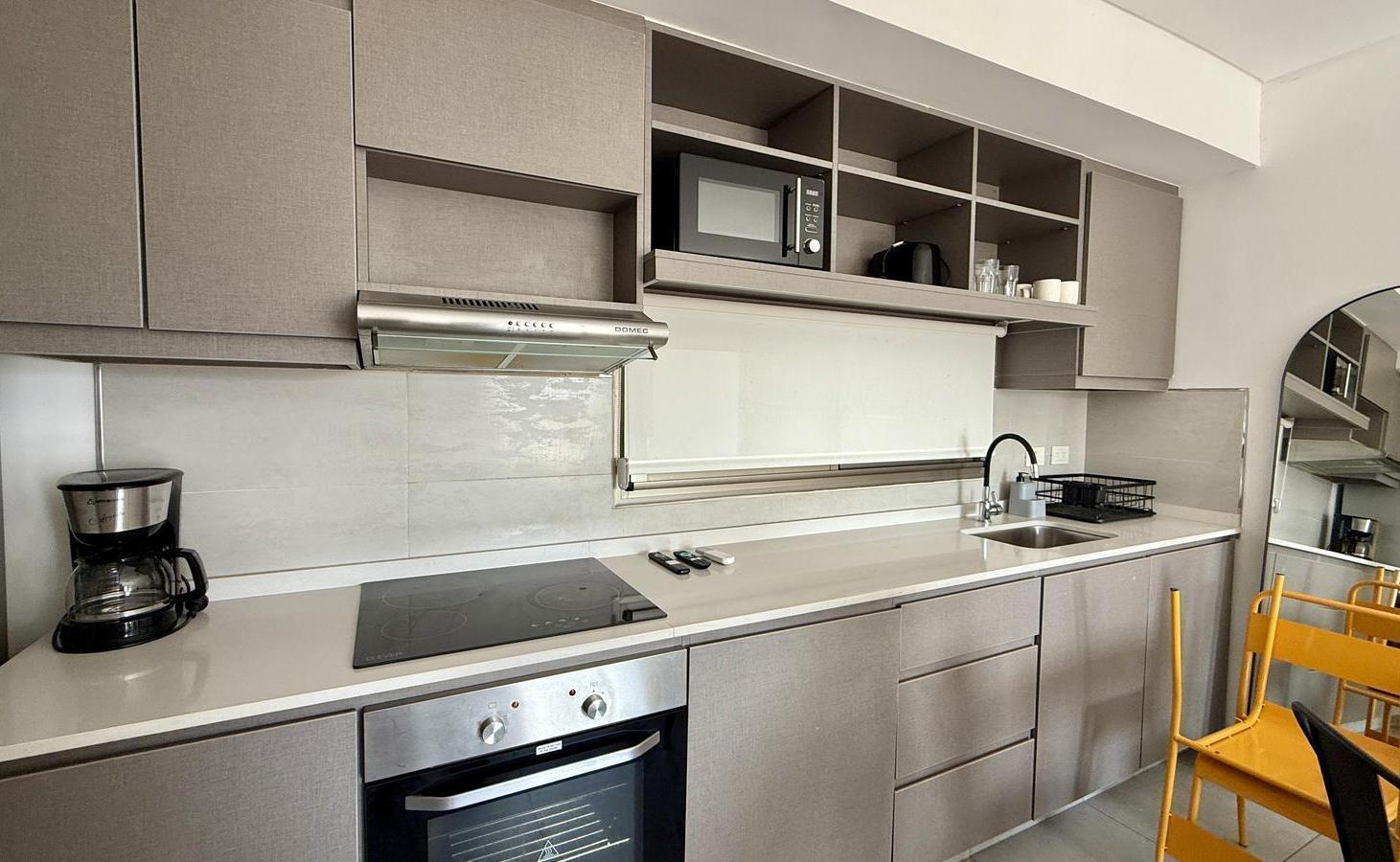 Foto de VENTA DEPARTAMENTO CON COCHERA BELGRANO 2 AMBIENTES - PISO 6, imagen 3