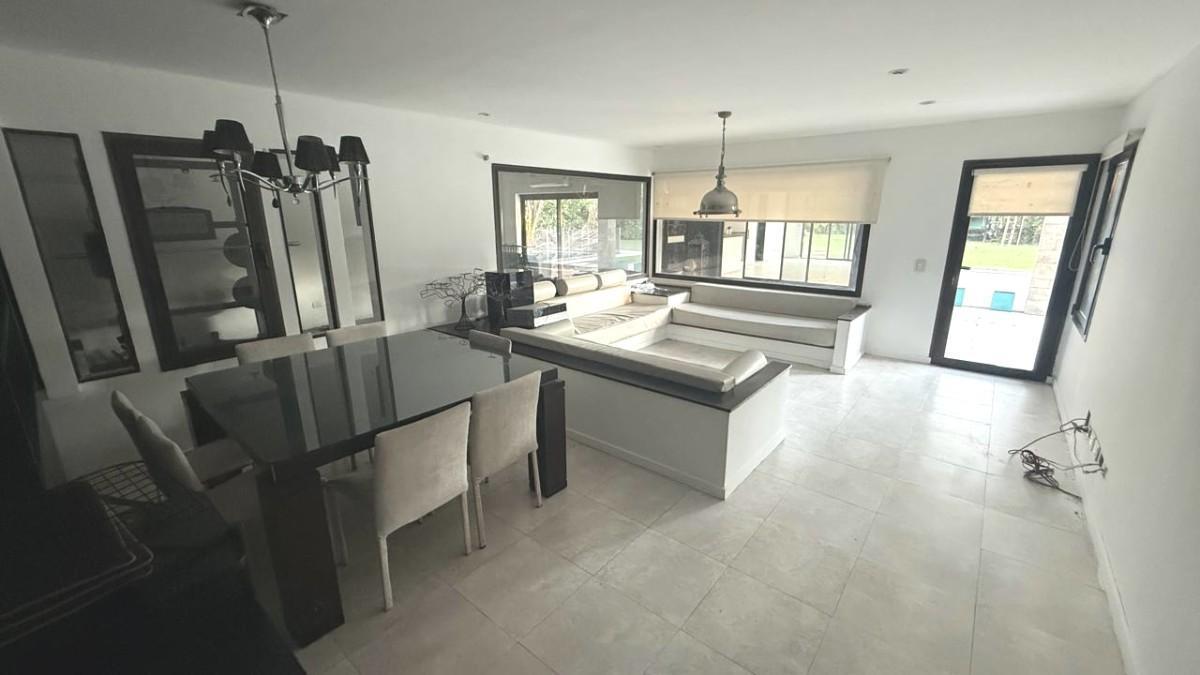 Foto de VENTA CASA EXCLUSIVA 650 m2 - Barrio Privado Santa Bárbara - TRONCOS, imagen 5