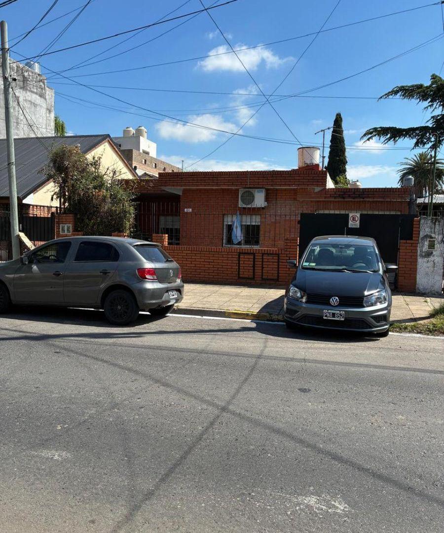Foto de Casa multifamiliar en olivos con jardin, imagen 1