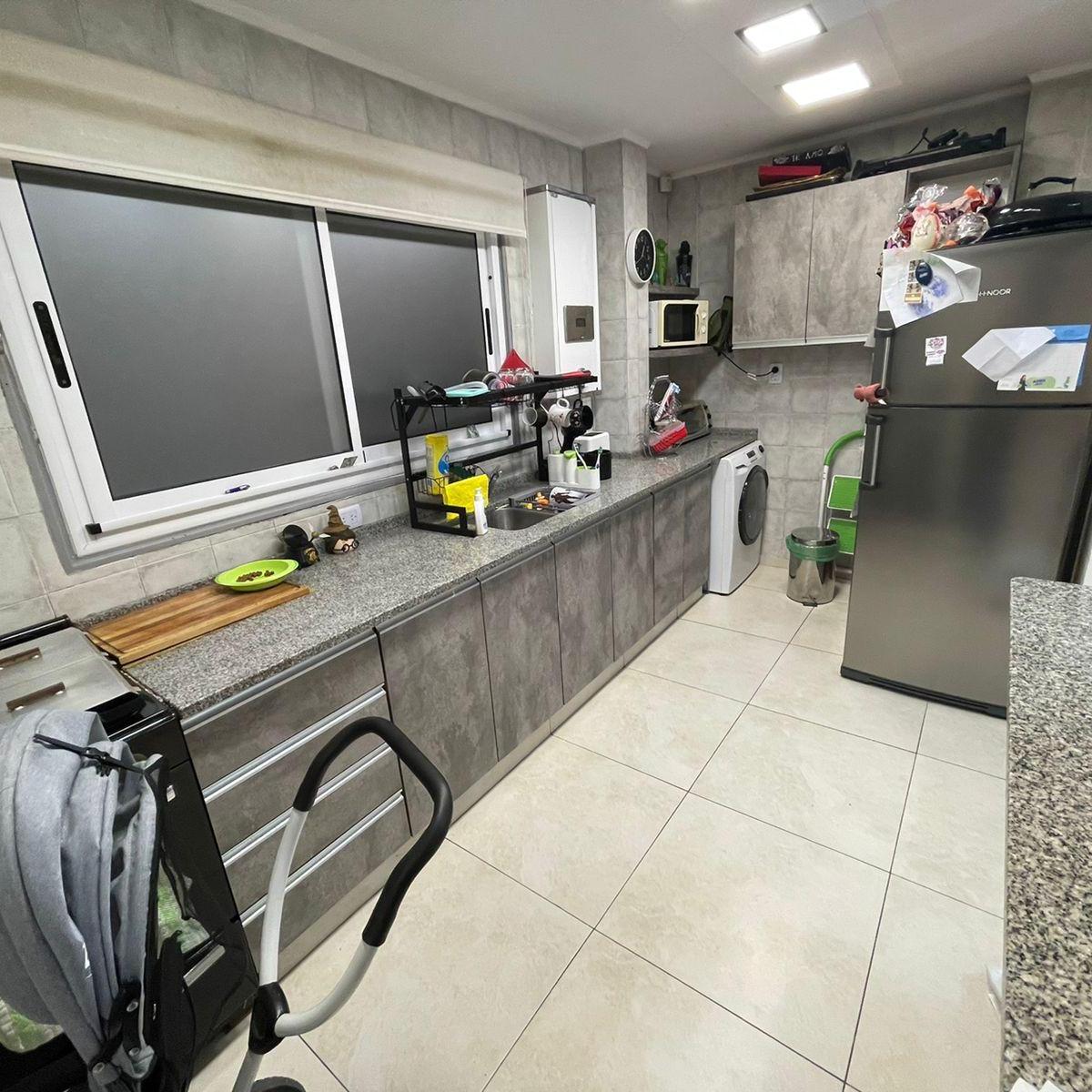 Foto de VENTA, Villa Del Parque departamento 3 amb. al frente con/balcón corrido, imagen 5