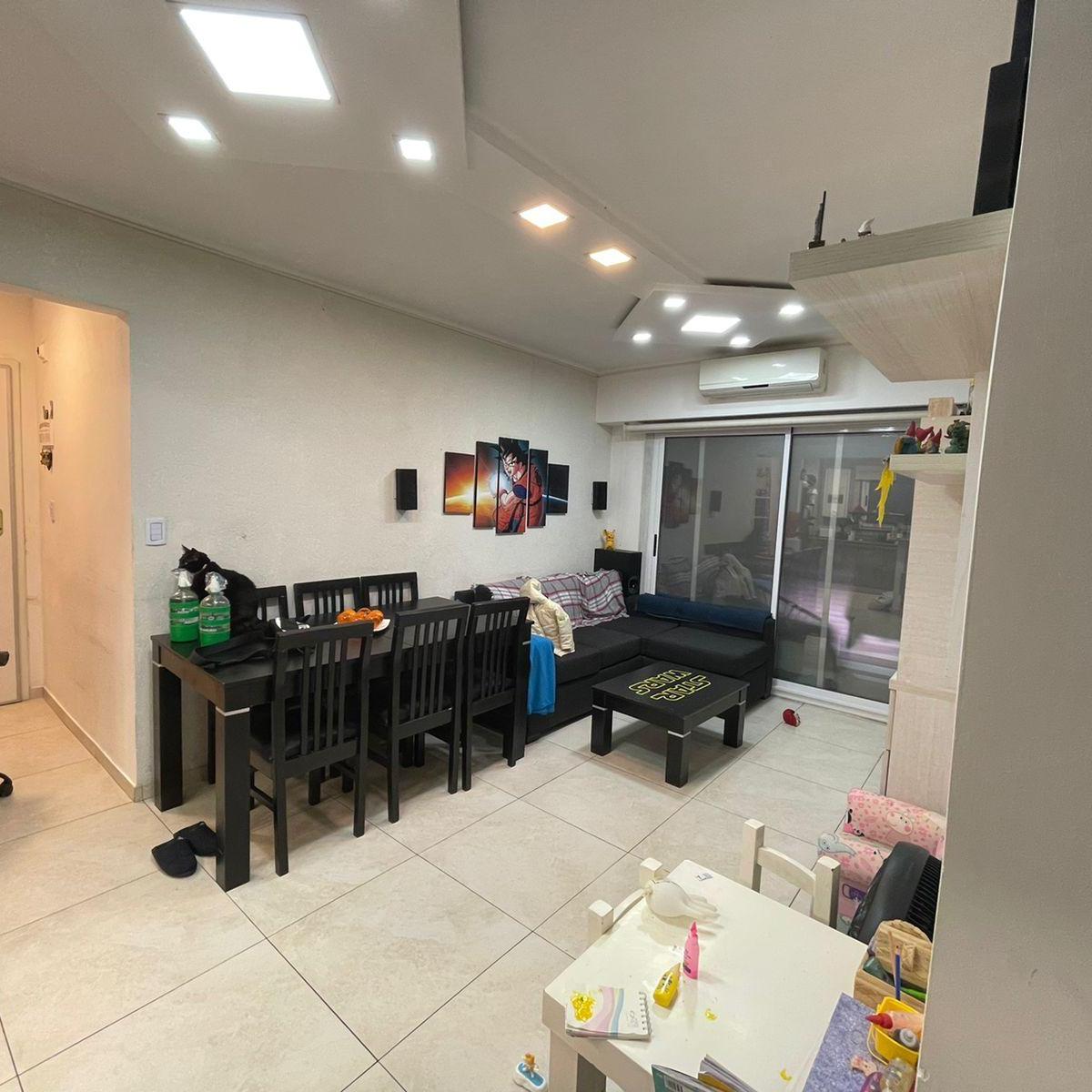 Foto de VENTA, Villa Del Parque departamento 3 amb. al frente con/balcón corrido, imagen 2