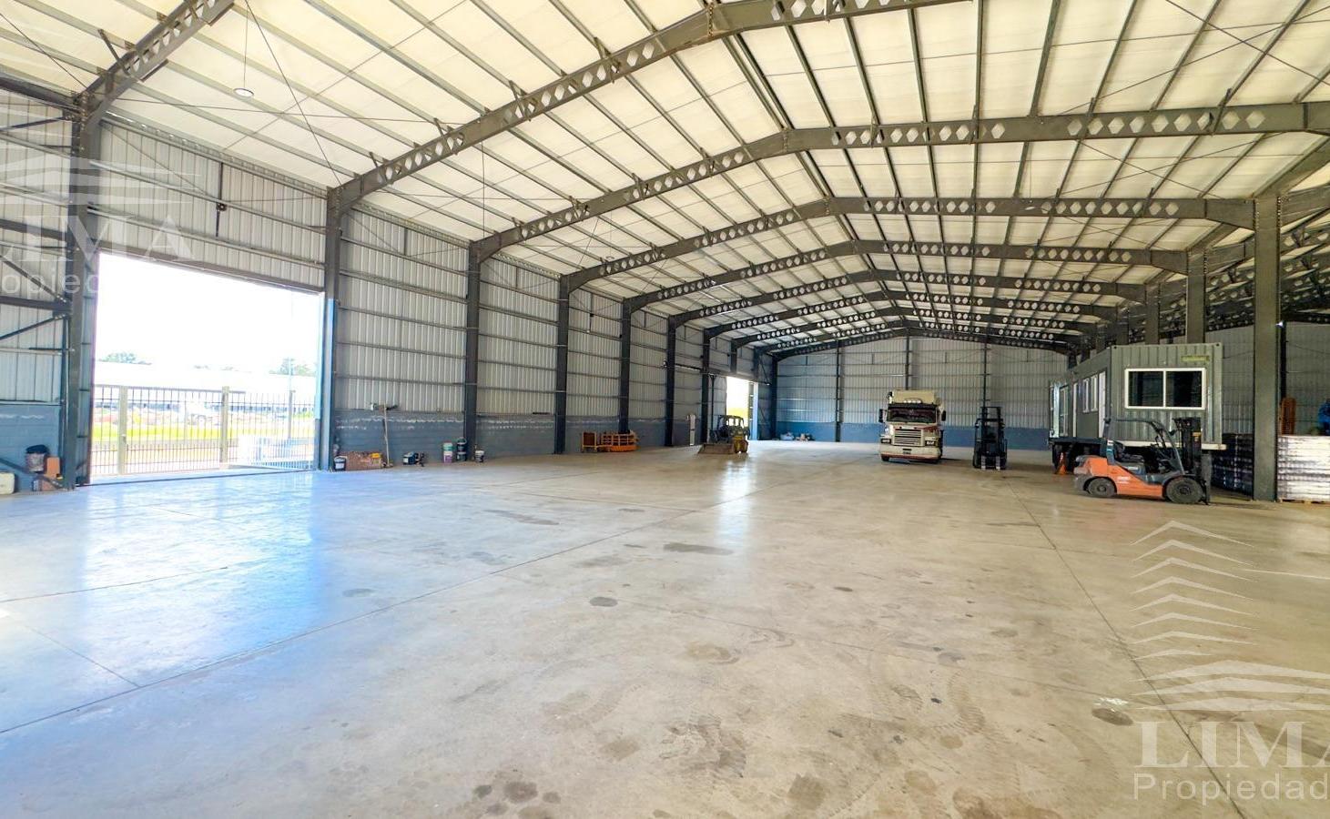 Foto de Nave Industrial en Uriburu al 3300, imagen 2