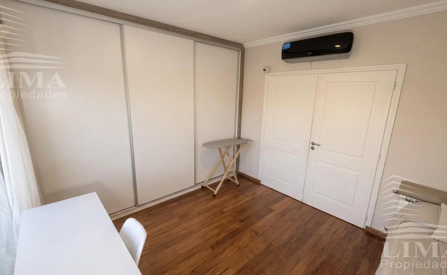 Casa en Miraflores (Funes Hills) 5
