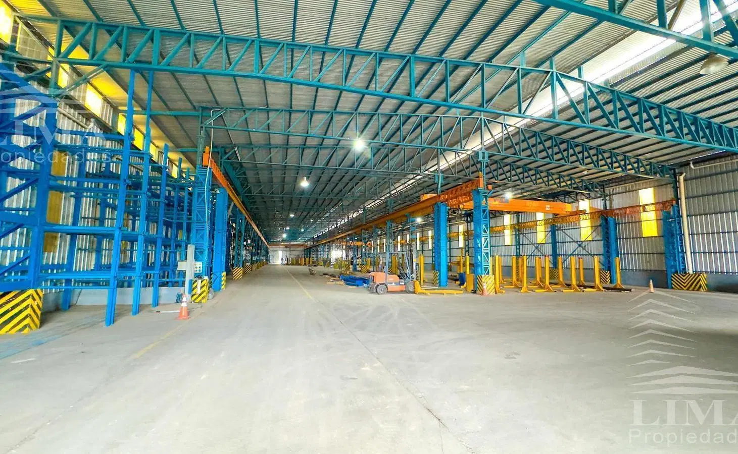 Depósito en Parque Industrial Alvear de 4700m2 - EN ALQUILER 4