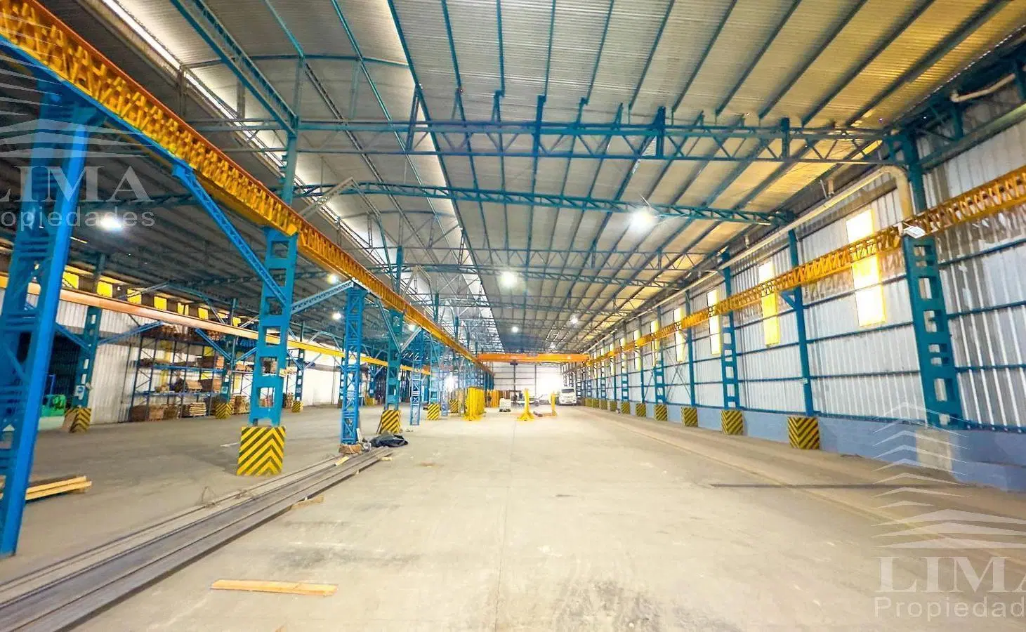 Depósito en Parque Industrial Alvear de 4700m2 - EN ALQUILER 5