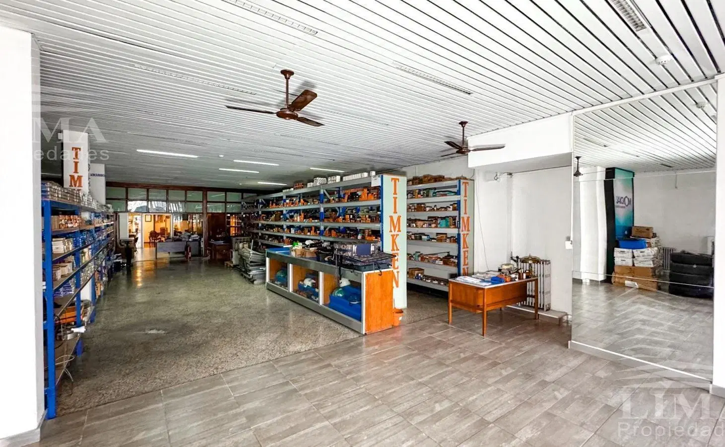 Local 430m2 en San Martín al 2000 2