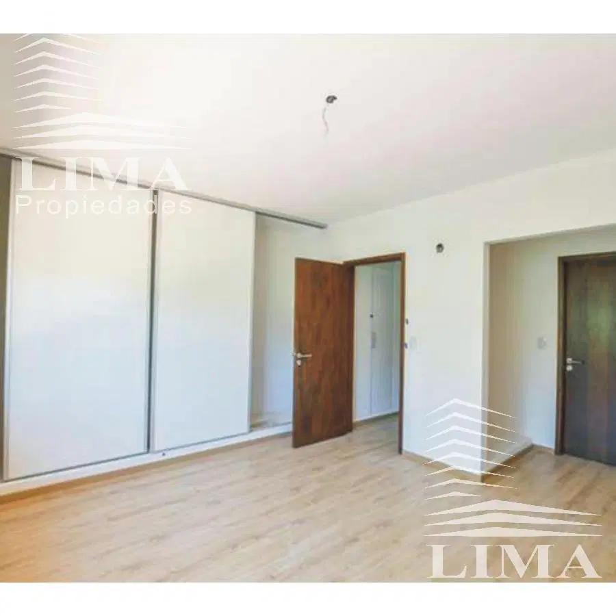 Casa 3 dormitorios. Condominios Ugarteche. Barrio Aldea Fisherton. 3