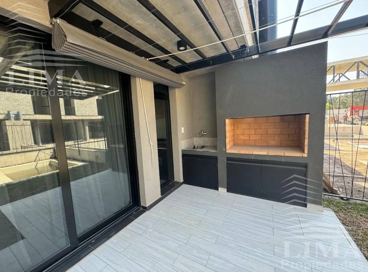 Casa 4 dormitorios. Green Fisherton, Wilde 400 bis 1