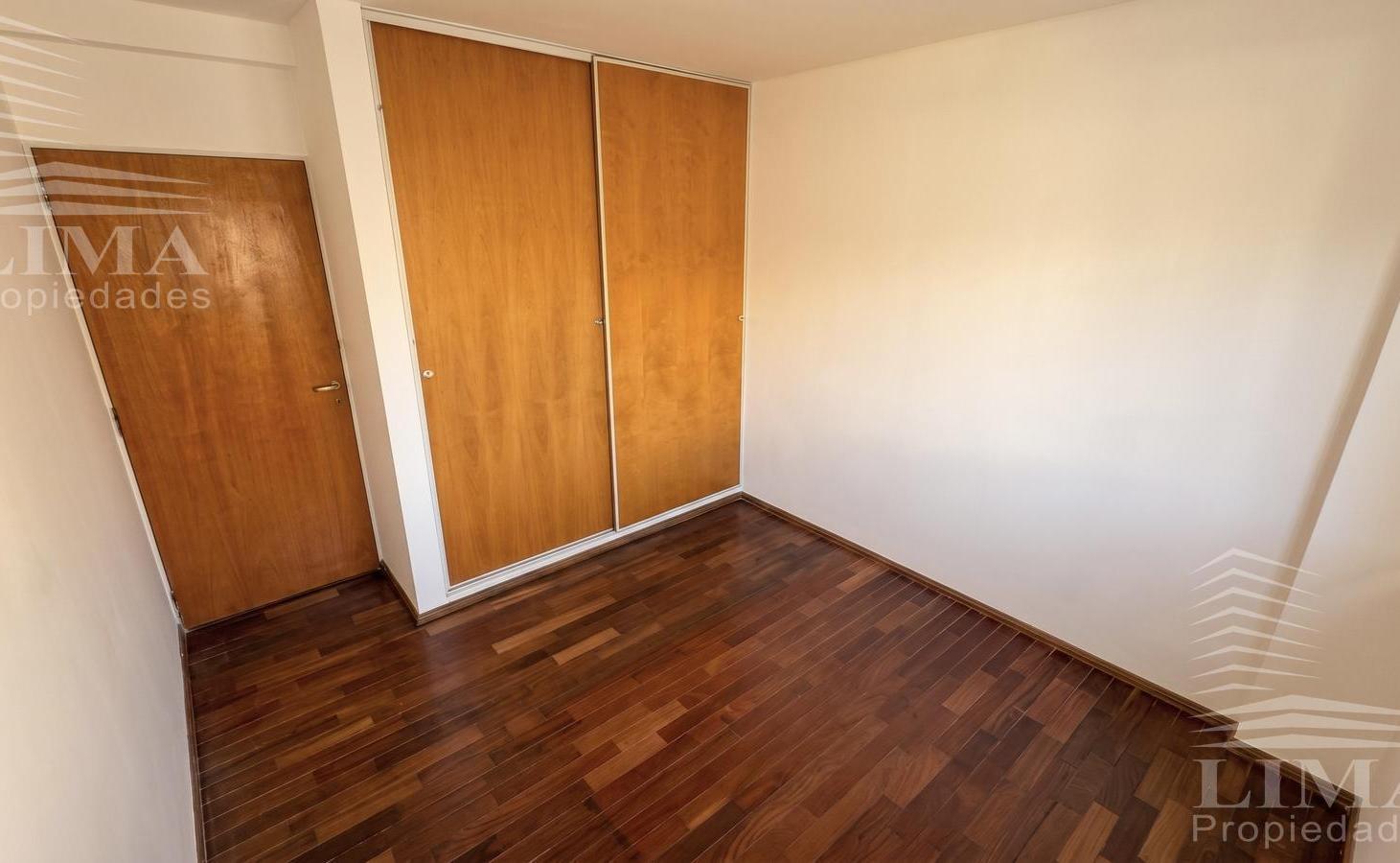 Foto de Departamento CON COCHERA y PATIO en Rosario, imagen 5