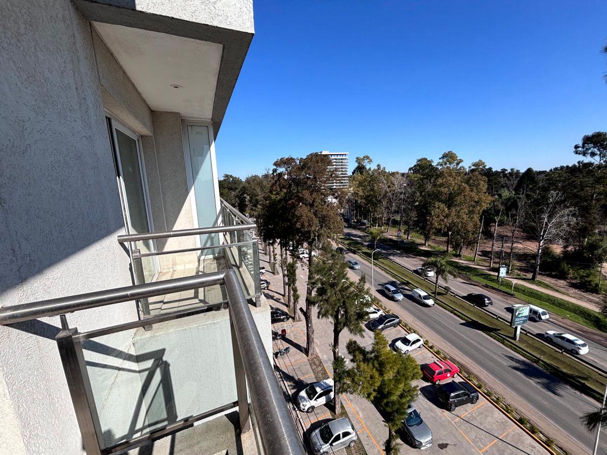 Foto de Departamento de 2 ambientes con 2 balcones al frente, vista abierta, imagen 1