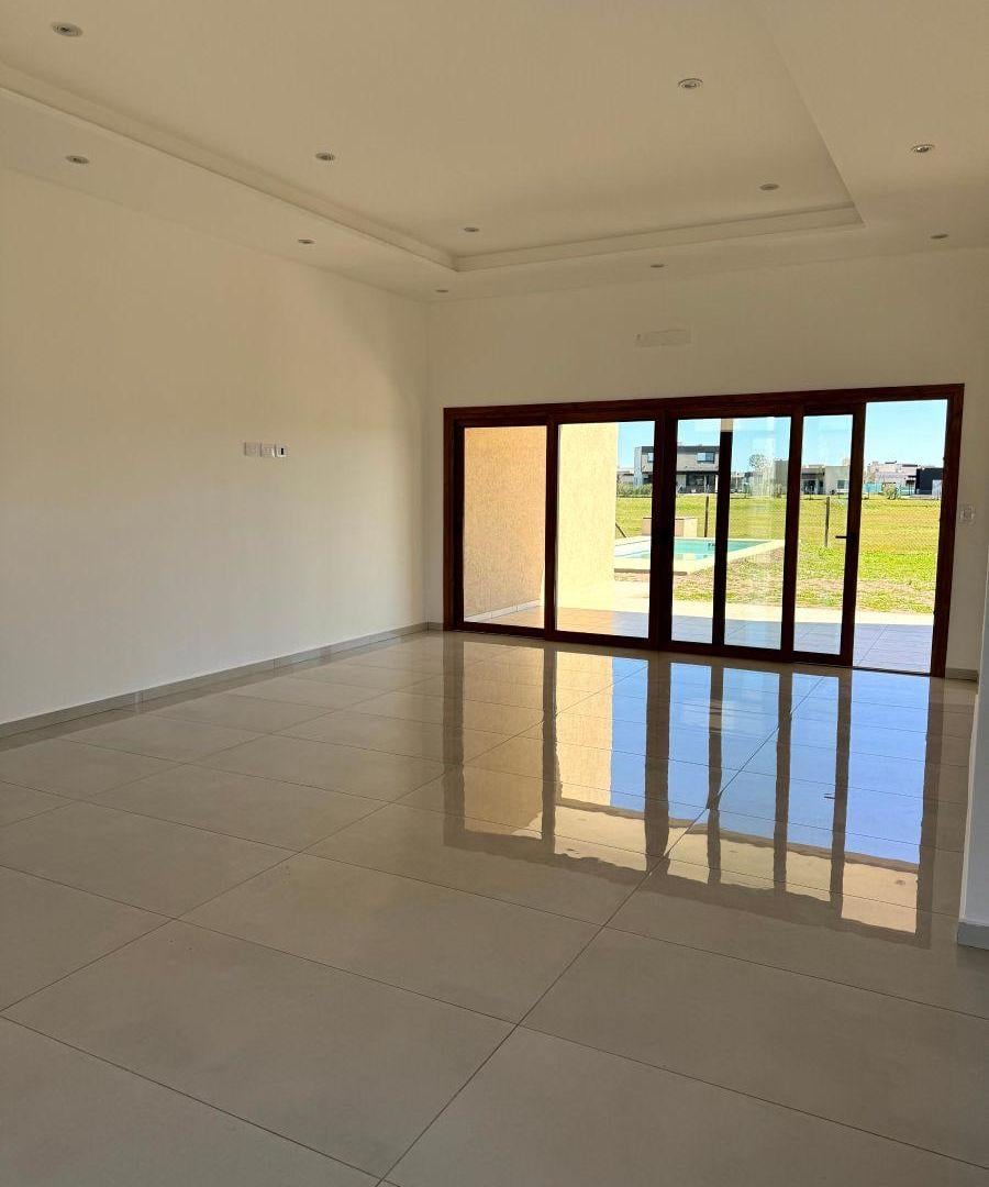 Foto de EXCELENTE CASA CON PISCINA Y PARRILLA EN SAN FELIPE, imagen 3